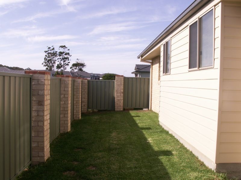 1 Mariner Avenue, Old Bar NSW 2430