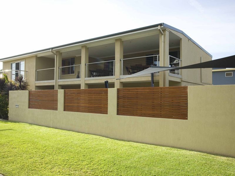 2 David Street, Old Bar NSW 2430