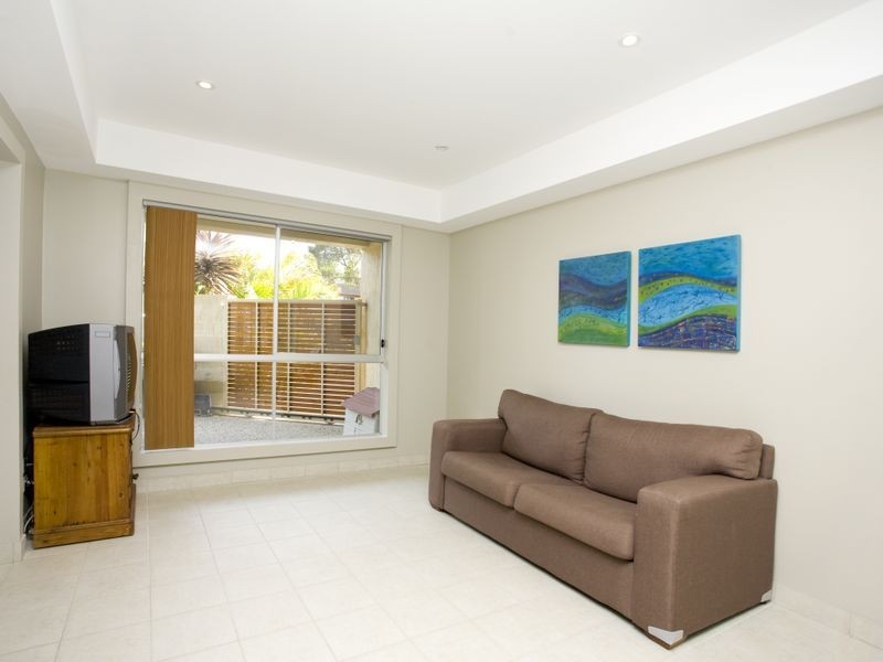 2 David Street, Old Bar NSW 2430