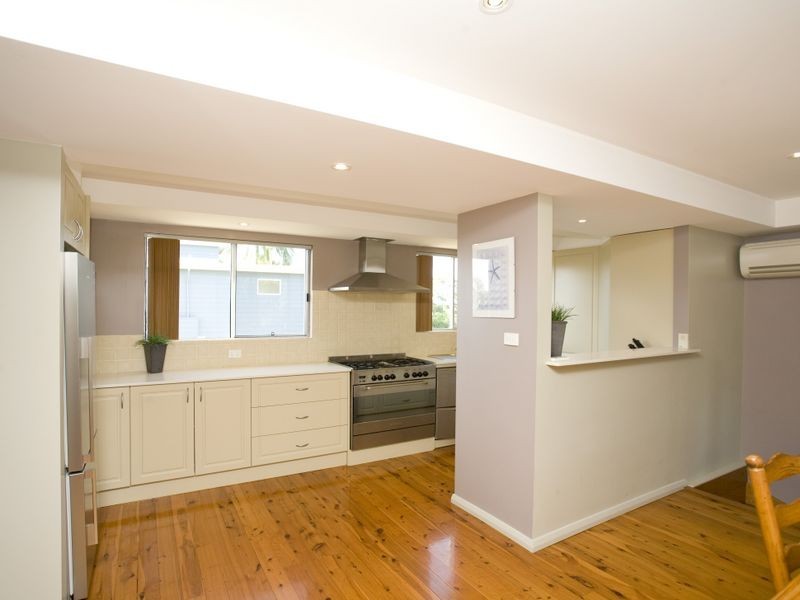 2 David Street, Old Bar NSW 2430