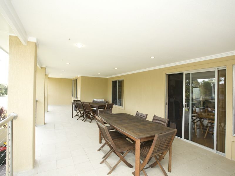 2 David Street, Old Bar NSW 2430