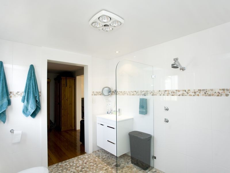 2 David Street, Old Bar NSW 2430