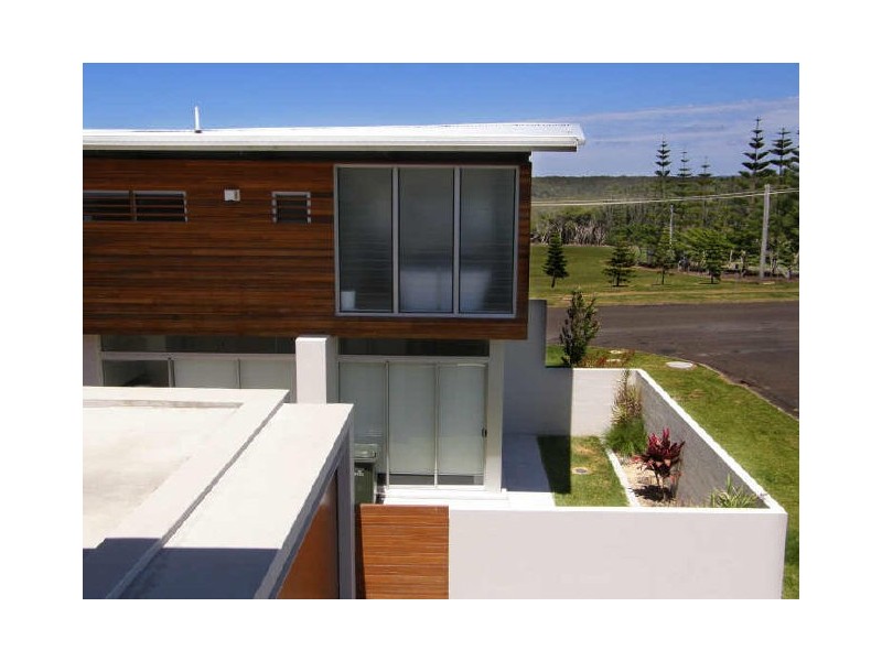 2, 3 & 4/12-14 Pacific Street, Wallabi Point NSW 2430