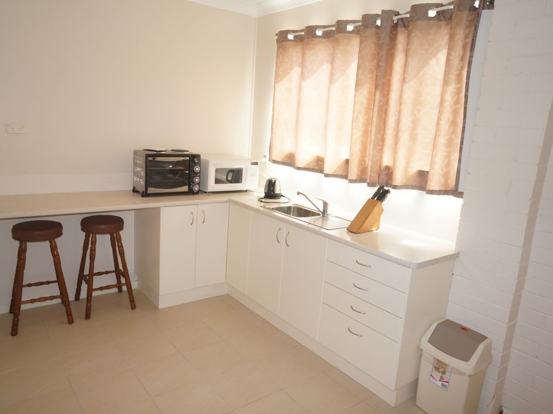 16 Old Bar Road, Old Bar NSW 2430