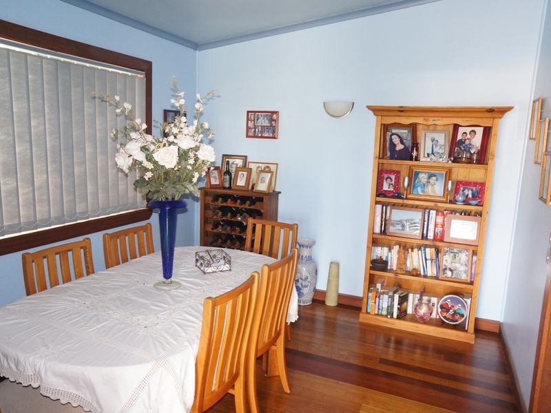 16 Old Bar Road, Old Bar NSW 2430