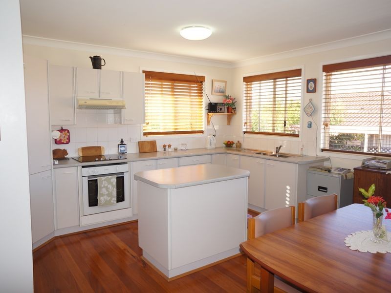 131 Waterman Street, Old Bar NSW 2430