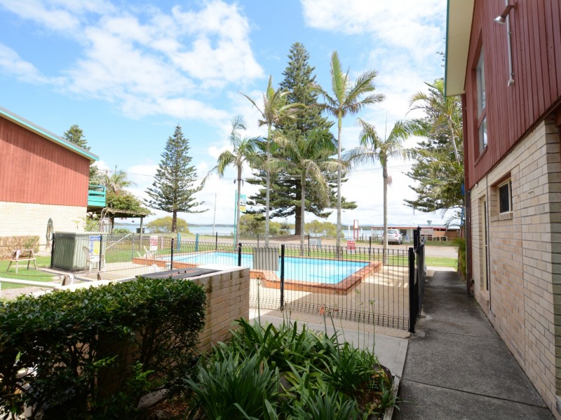 1/91 Main Road, Manning Point NSW 2430