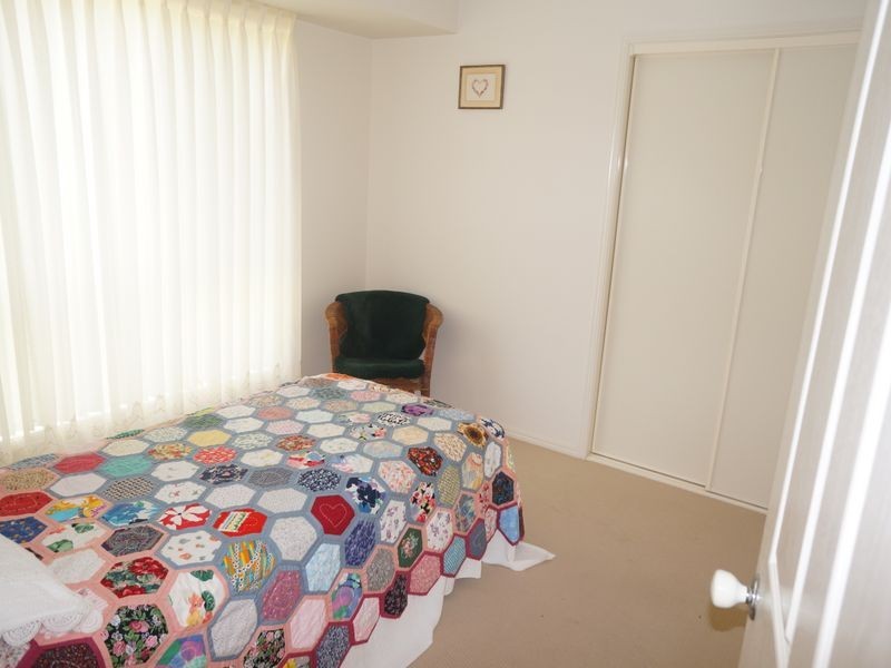 2/16 Rosier Place, Old Bar NSW 2430