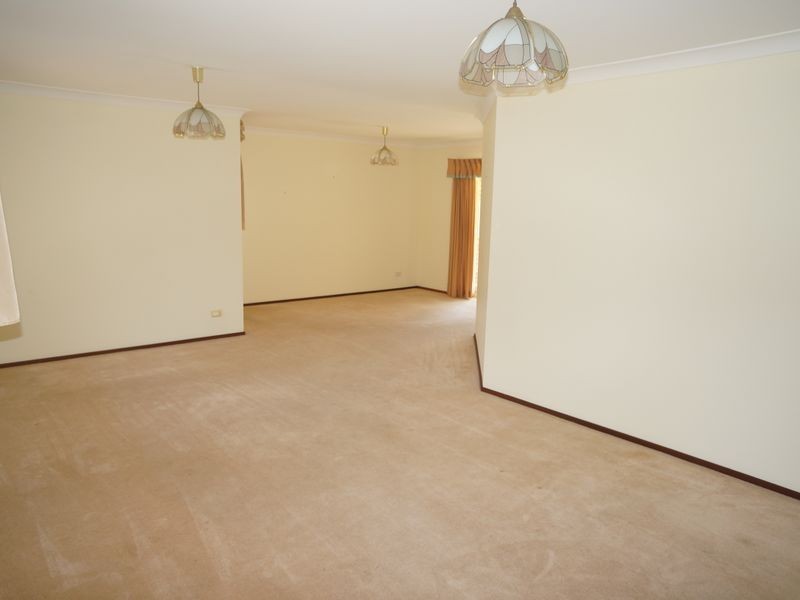 14 Joel Drive, Old Bar NSW 2430