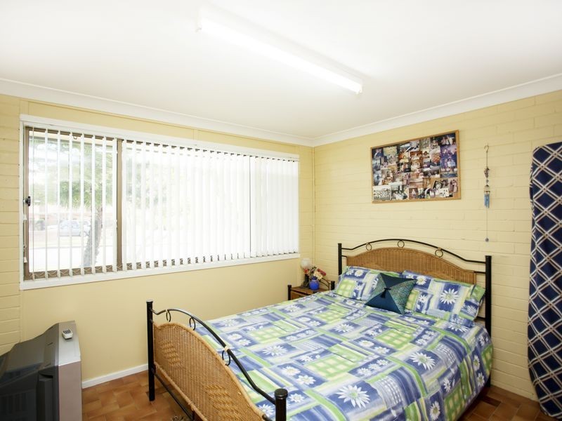 6 Waterman Street, Old Bar NSW 2430