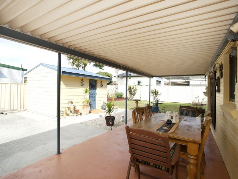 6 Waterman Street, Old Bar NSW 2430