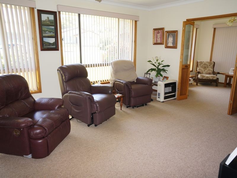 44 Smith Street, Old Bar NSW 2430