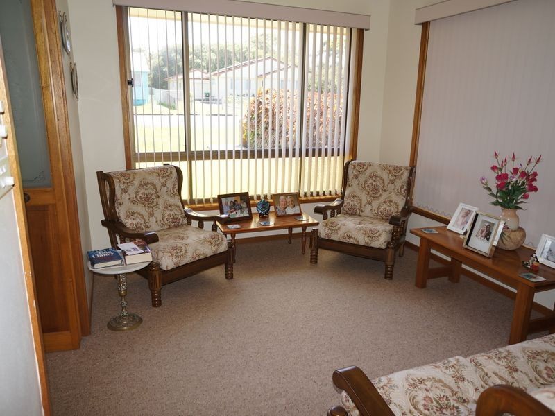 44 Smith Street, Old Bar NSW 2430