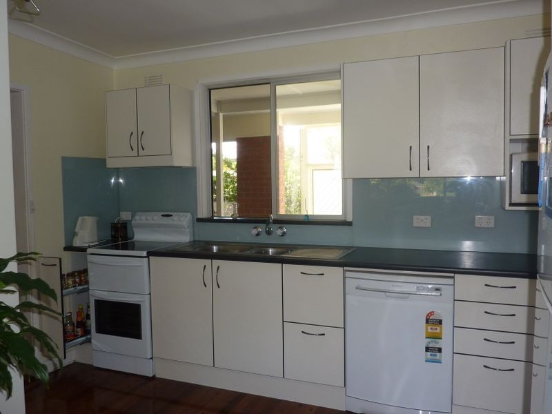 6 David Street, Old Bar NSW 2430