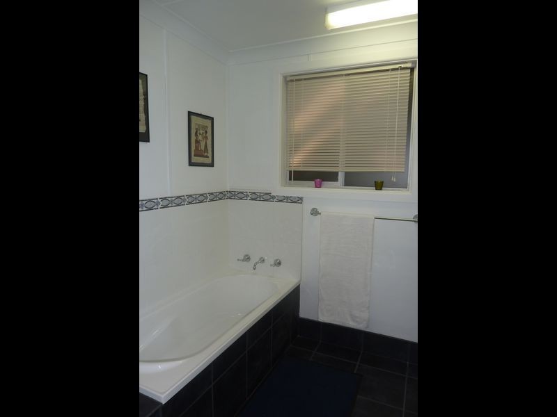 6 David Street, Old Bar NSW 2430