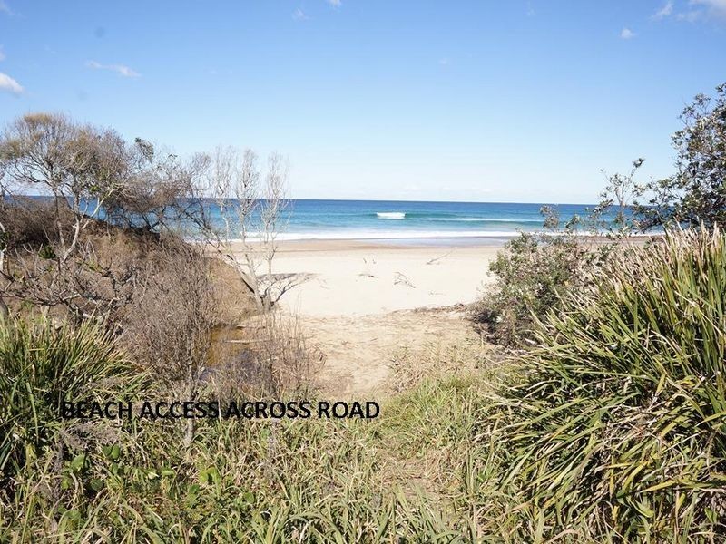 21 Pacific Parade, Old Bar NSW 2430