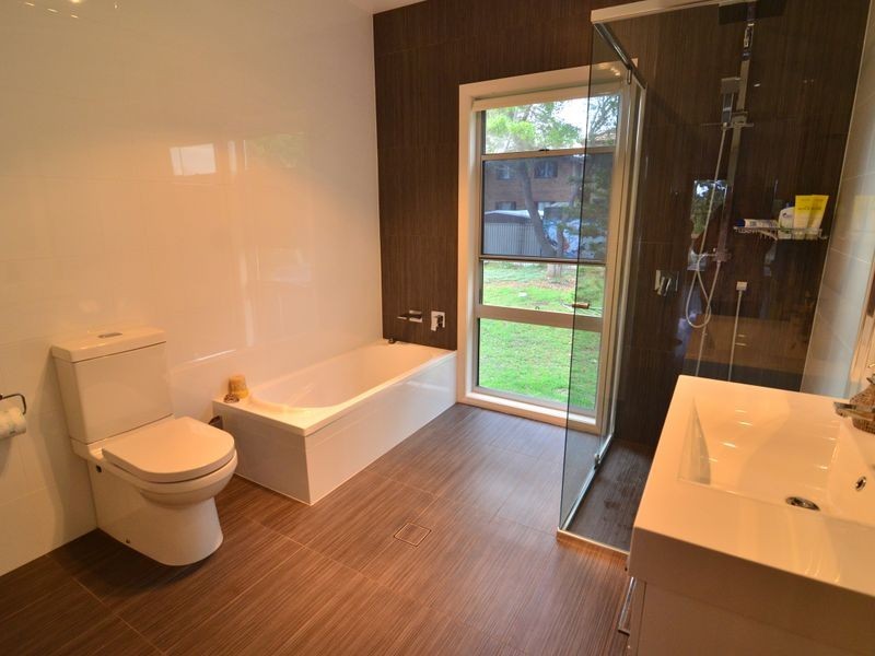 21 Pacific Parade, Old Bar NSW 2430