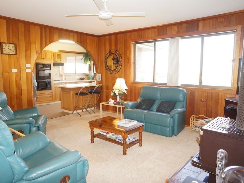 51 Ocean Drive, Wallabi Point NSW 2430