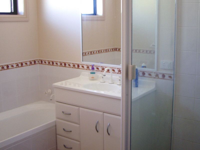 15 Bluehaven Drive, Old Bar NSW 2430