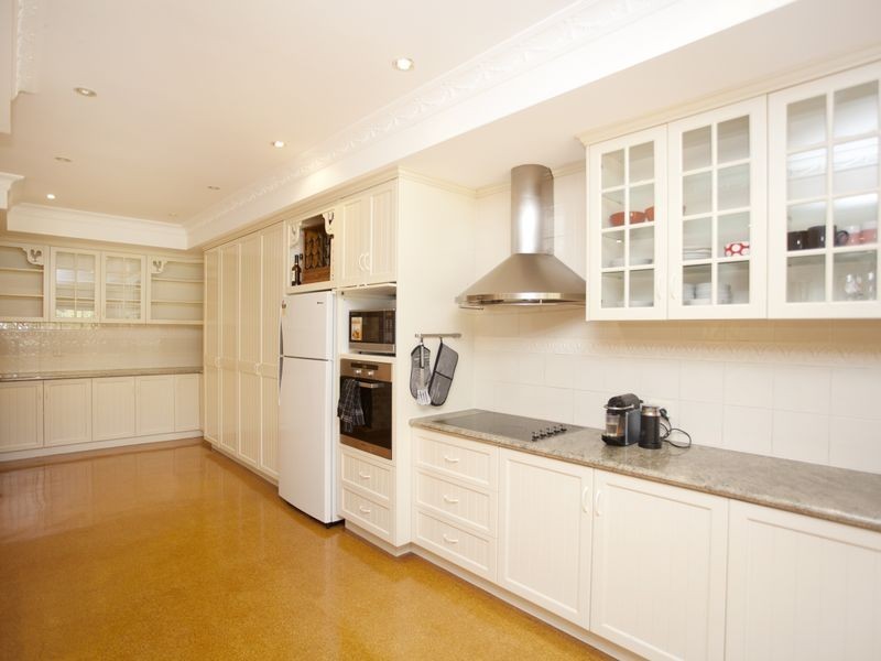 20 Kolinda Drive, Old Bar NSW 2430