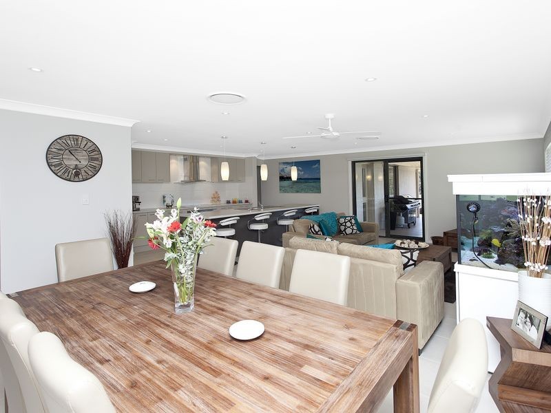 14 Janice Street, Wallabi Point NSW 2430