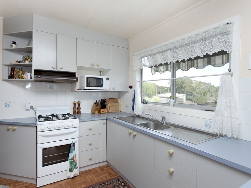 4 Main Road, Manning Point NSW 2430