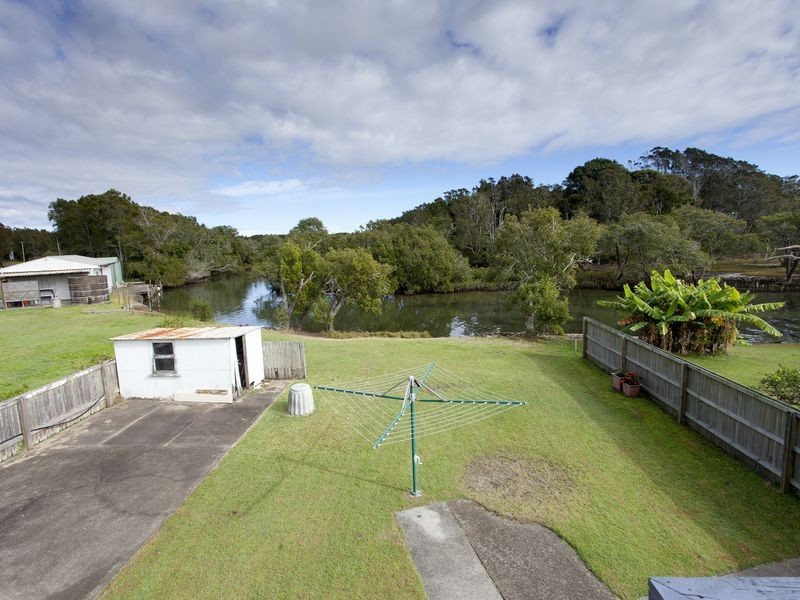 4 Main Road, Manning Point NSW 2430