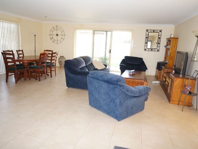 14 Rosier Place, Old Bar NSW 2430