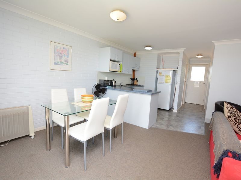 2/91 Main Road, Manning Point NSW 2430