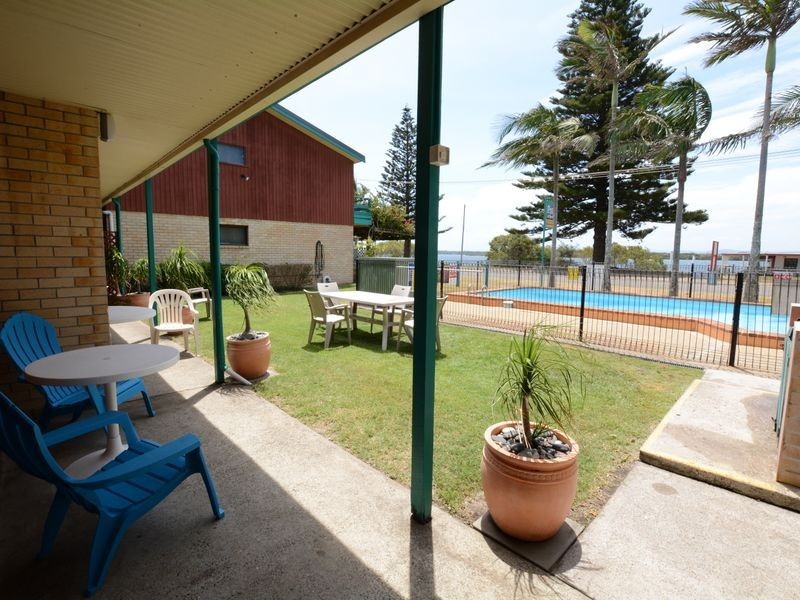 2/91 Main Road, Manning Point NSW 2430