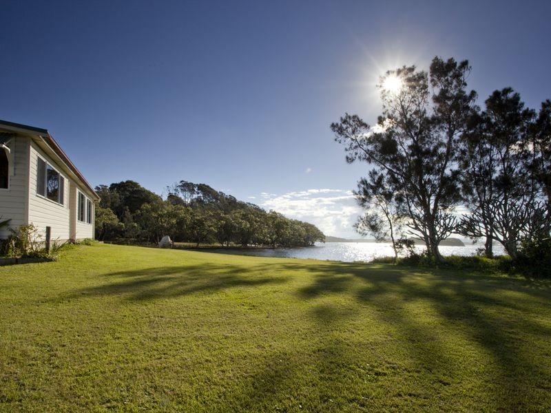 6-8 Main Street, Manning Point NSW 2430