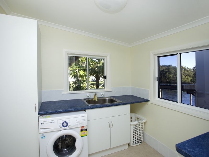 6-8 Main Street, Manning Point NSW 2430