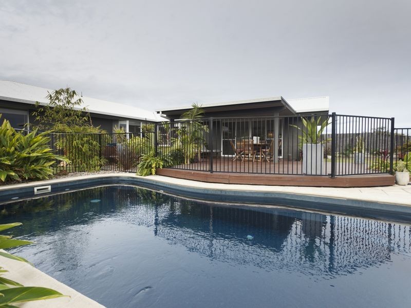 16 Shantull Drive, Wallabi Point NSW 2430