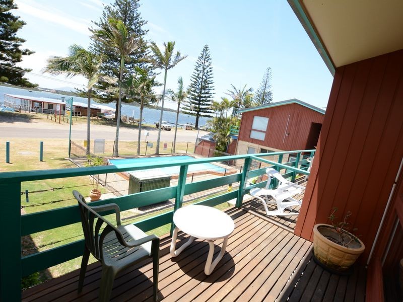 9/91 Main Road, Manning Point NSW 2430