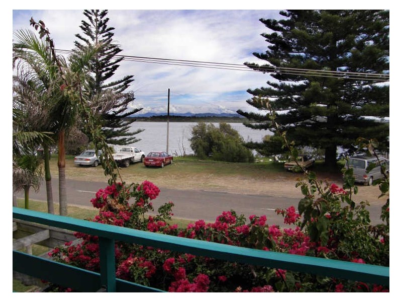 10/91 Main Road, Manning Point NSW 2430