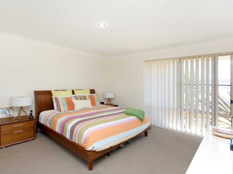 12 Shantull Drive, Wallabi Point NSW 2430