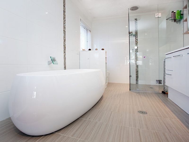 11 McLaughlin Ave, Taree West NSW 2430