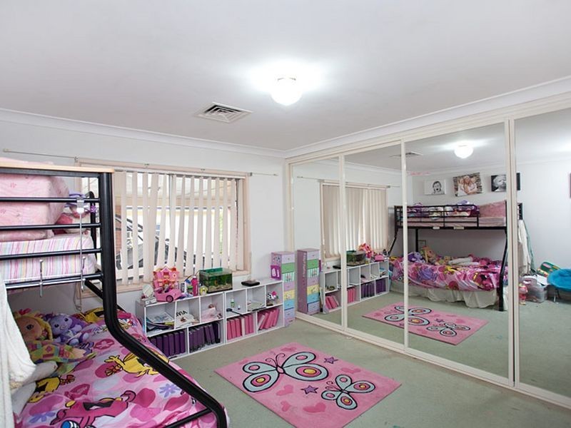 11 McLaughlin Ave, Taree West NSW 2430