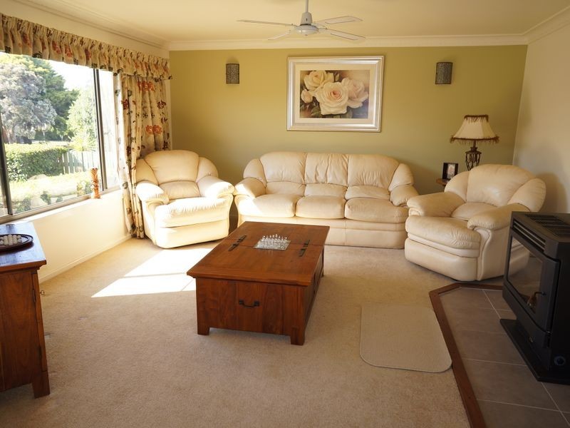 3 Rushby Drive, Old Bar NSW 2430