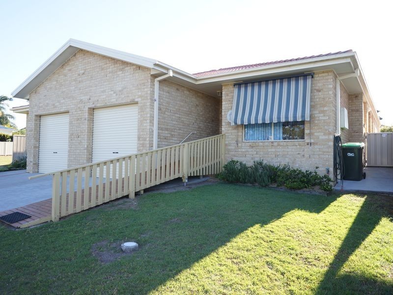 9A Medowie Road, Old Bar NSW 2430