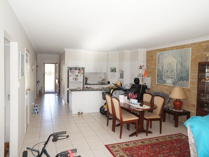 9A Medowie Road, Old Bar NSW 2430