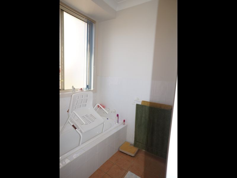 9A Medowie Road, Old Bar NSW 2430