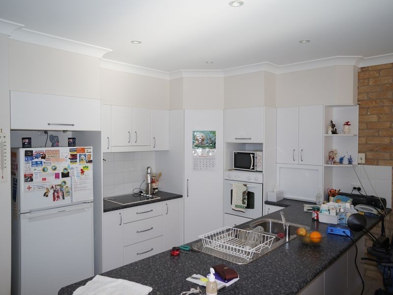 9A Medowie Road, Old Bar NSW 2430