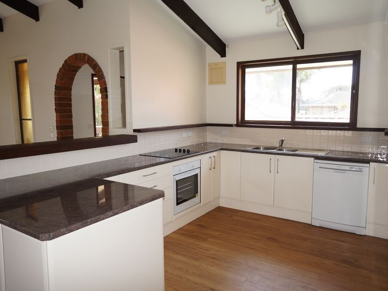 34 Hall Street, Old Bar NSW 2430