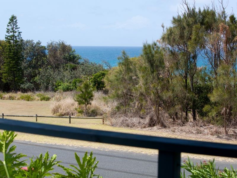 19 Ungala Road, Old Bar NSW 2430