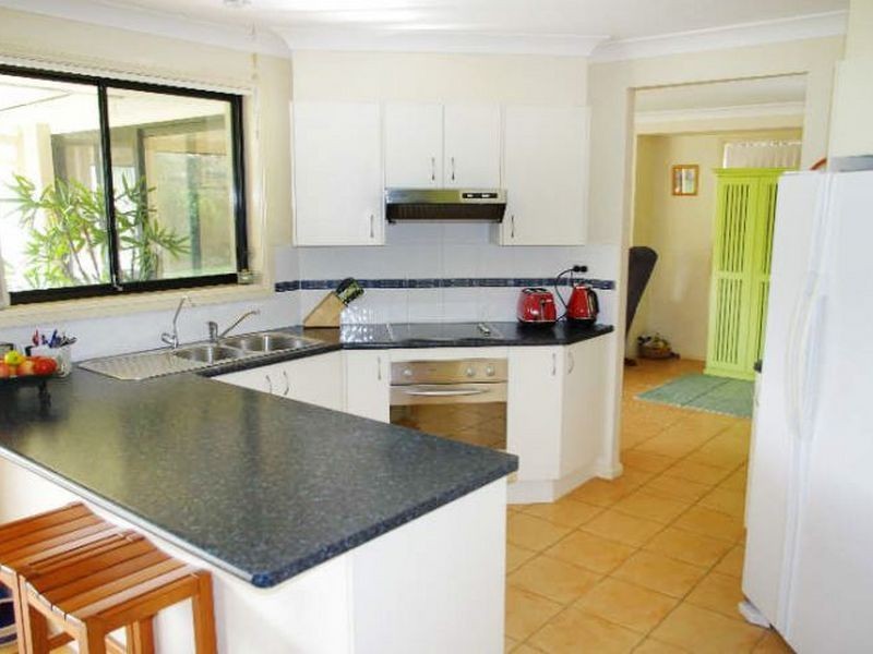 15 Rosier Place, Old Bar NSW 2430