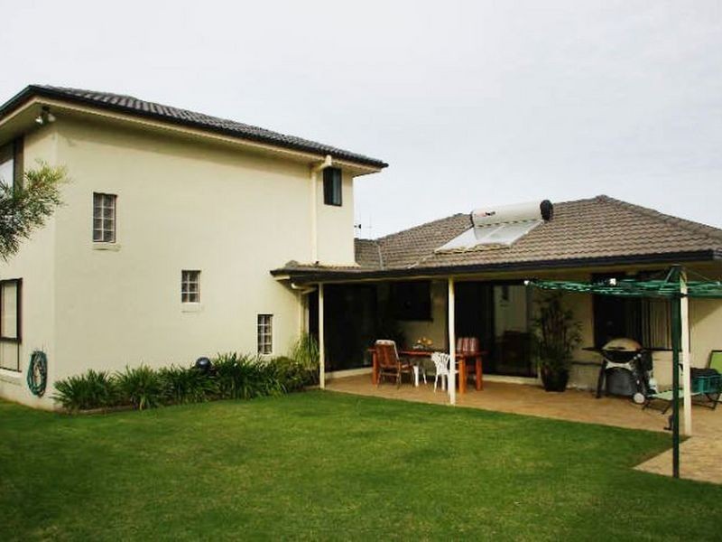 15 Rosier Place, Old Bar NSW 2430