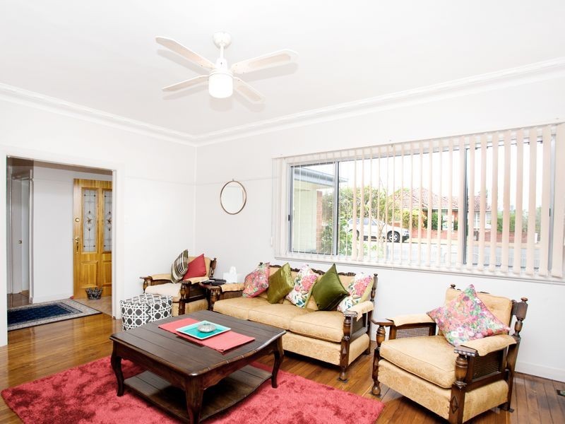 5 Hinten Crescent, Taree NSW 2430