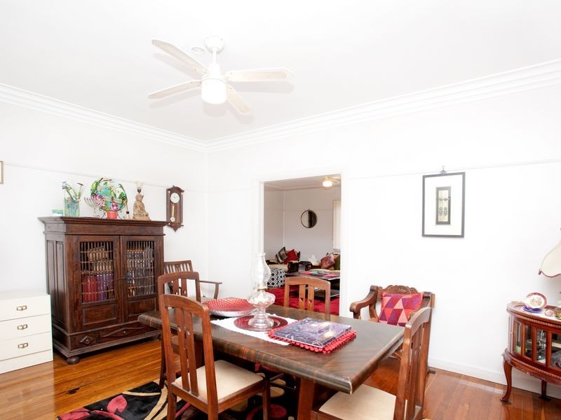 5 Hinten Crescent, Taree NSW 2430