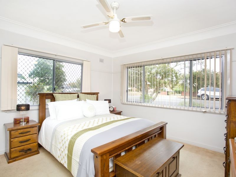 5 Hinten Crescent, Taree NSW 2430